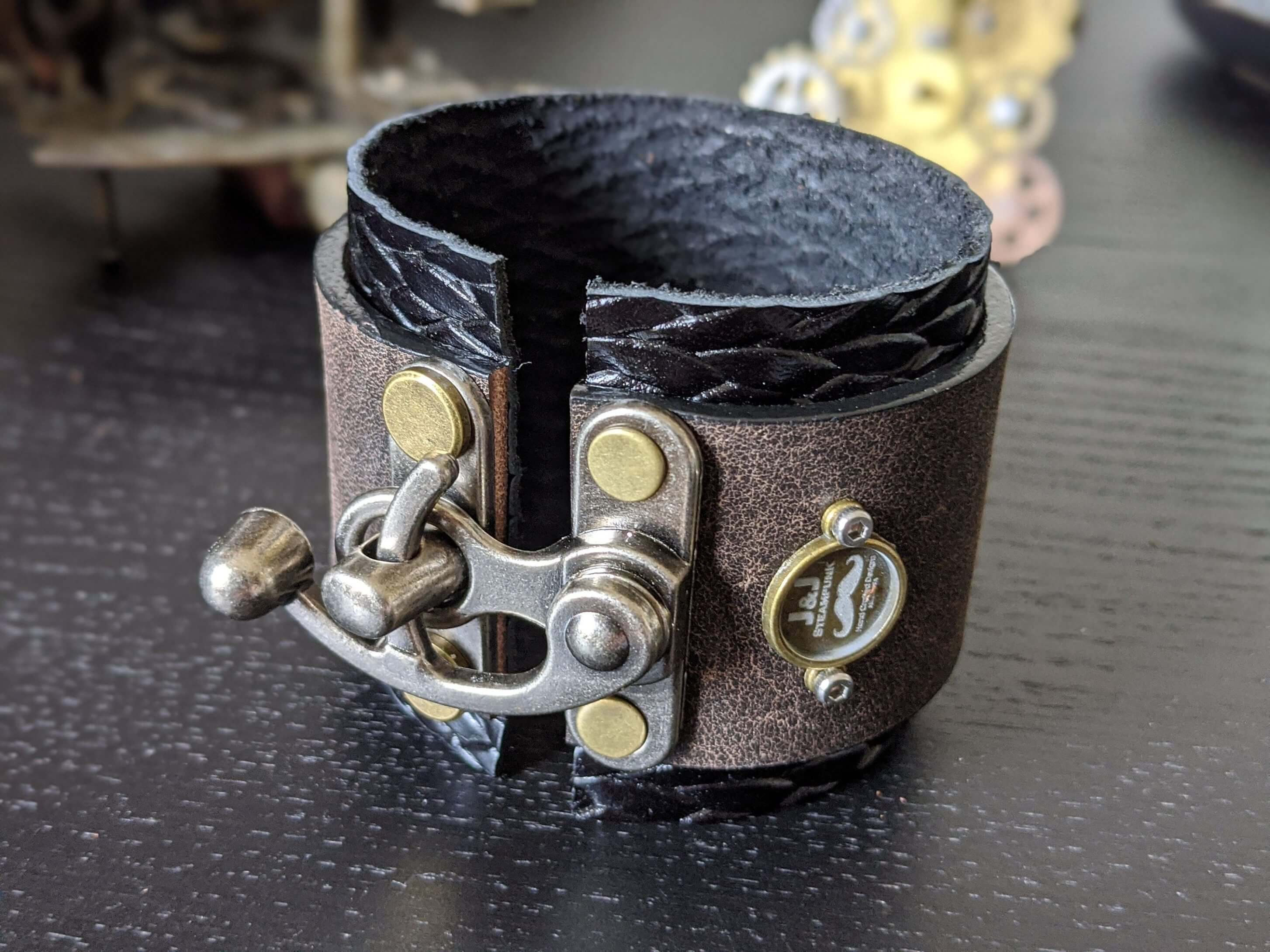 Unique STEAMPUNK WATCH CUFF, Steampunk Bracelet, Steampunk Cuff, Cyberpunk  Cuff, Cyberpunk Bracelet, Gothic Watch – J&J Leather, Steampunk and Watches